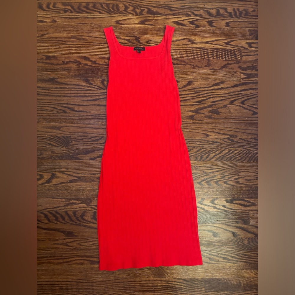 Banana republic body con midi dress, size small